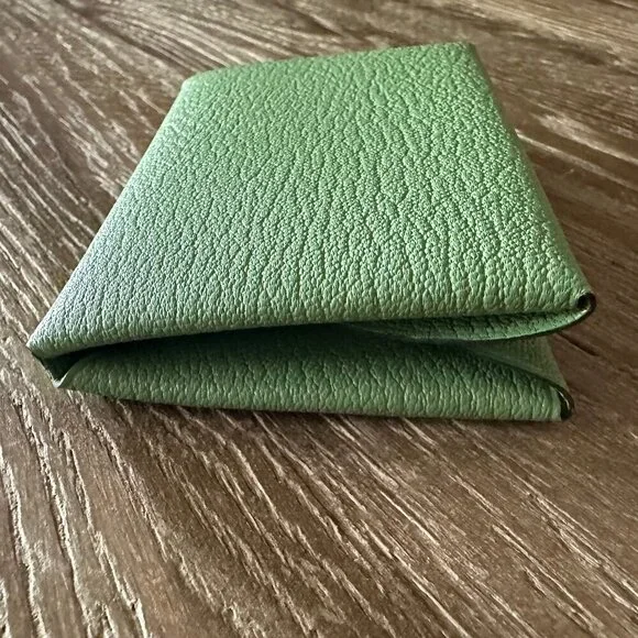 Hermes Calvi Duo Card Holder - Vert Criquet - Picture 6 of 8